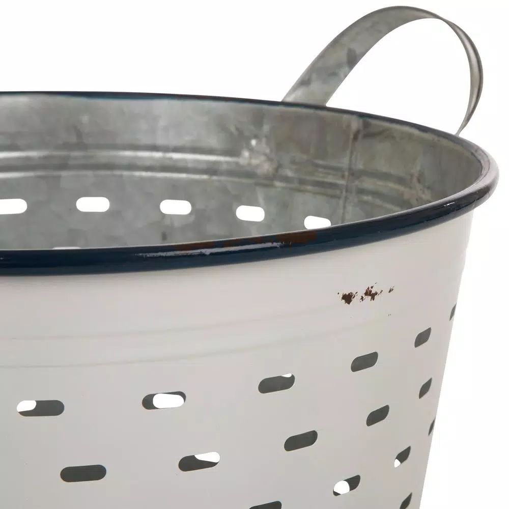 Storage Baskets Glitzhome Enamel Metal Basket (Set Of 2) 6 Storage Baskets Glitzhome Enamel Metal Basket (Set Of 2) - Image 4